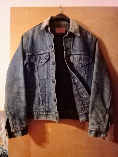 VINTAGE LEVI JEAN JACKET