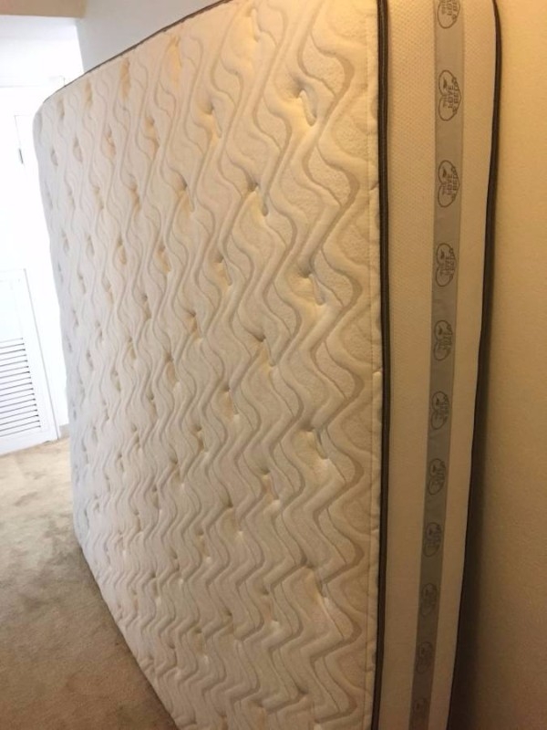 King sized Nest Bedding mattress for sale