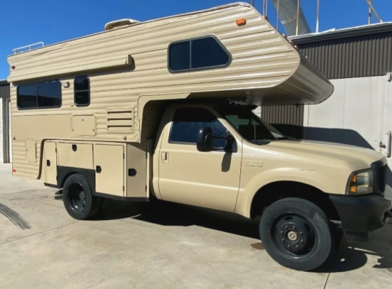 2001 FORD F550 LANCE 1130 CAMPER OVERLANDER 4WD BU