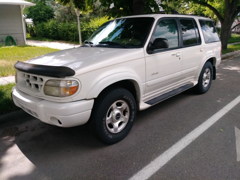 1999 Ford Explorer Limited